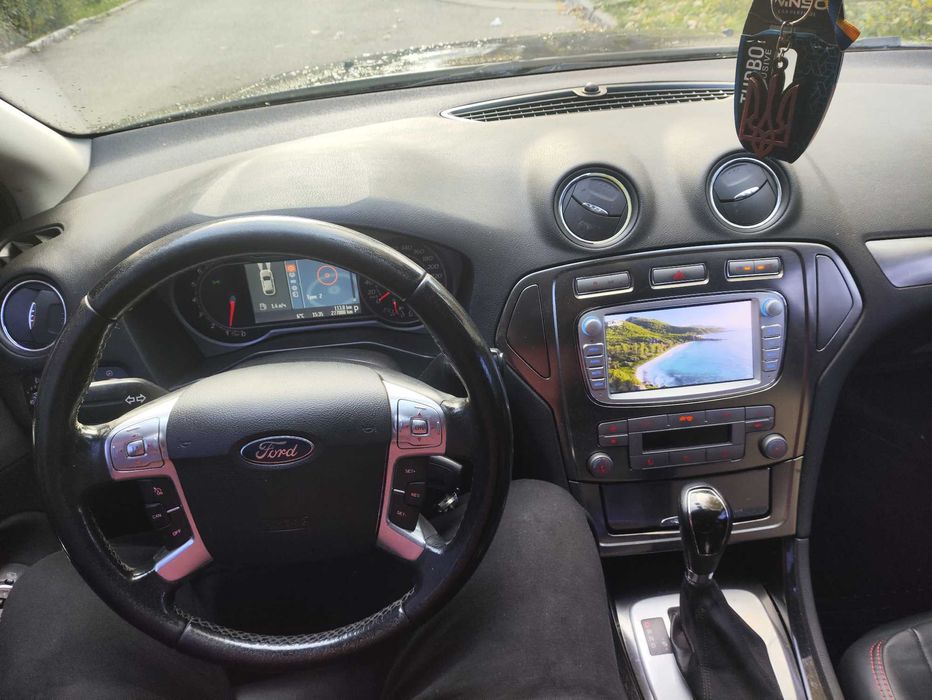 Ford Mondeo 2.3 (автомат)