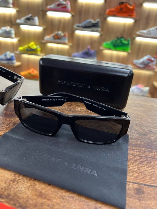 Окуляри Cонцезахисні Represent x Laura Black