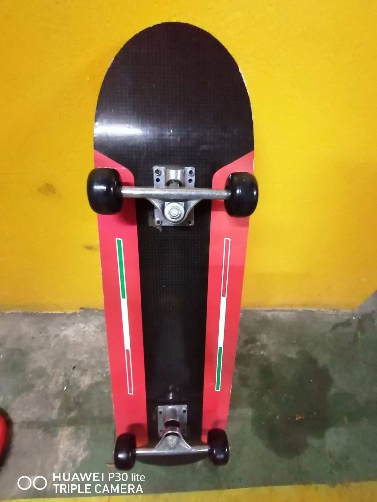 Skate Ferrari F10