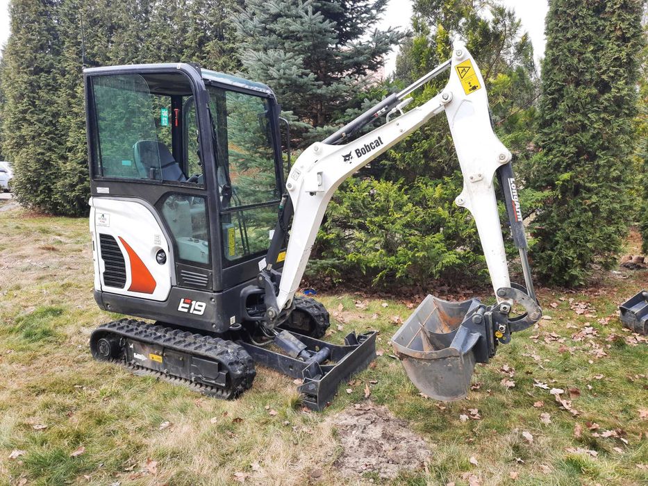 wypożyczalnia mini koparka minikoparka bez operatora