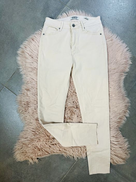 Świetne spodnie skinny Daysie, 38