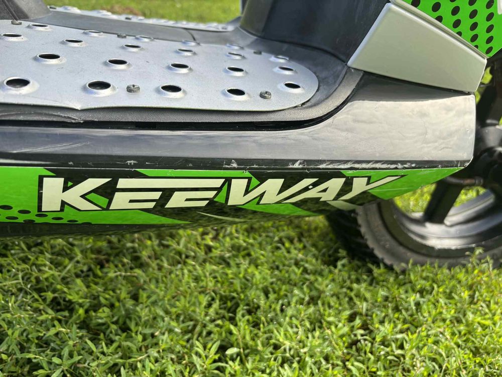 Skuter Keenway Matrix 50cm3