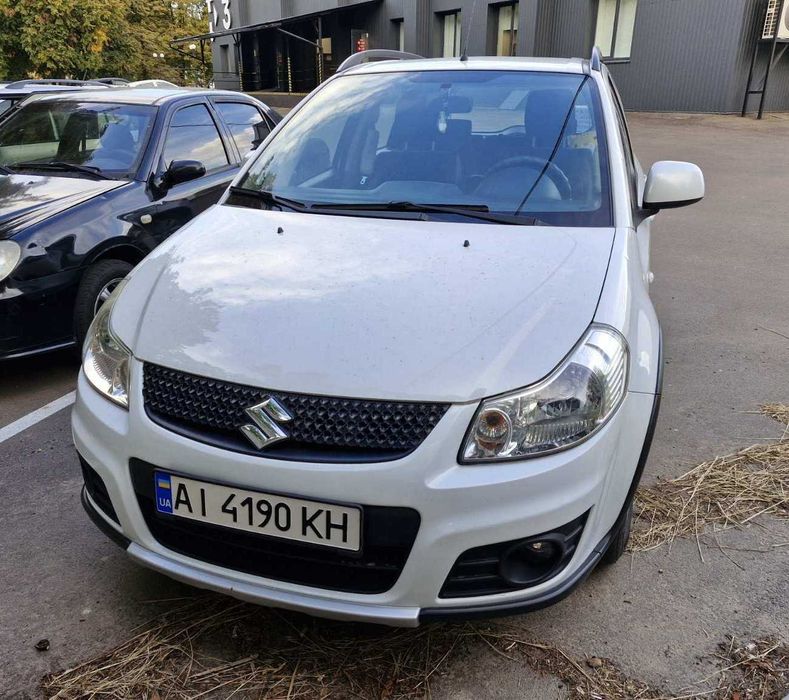 Suzuki SX4 2013р. з реальним невеликим пробігом