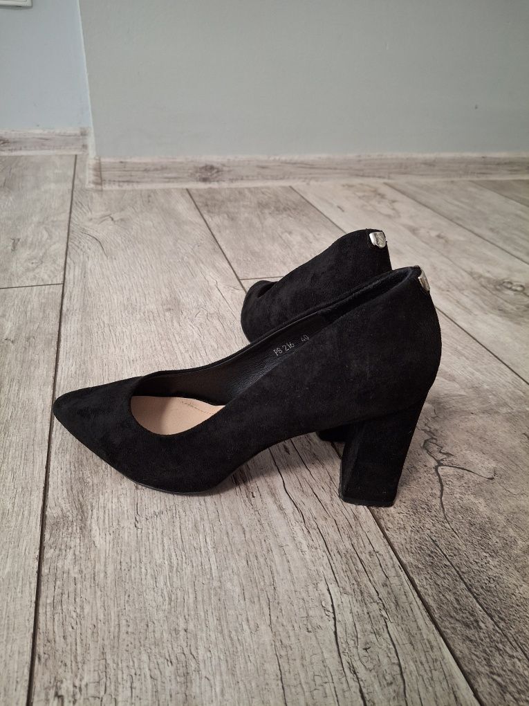czarne buty na obcasie czółenka rozmiar 40