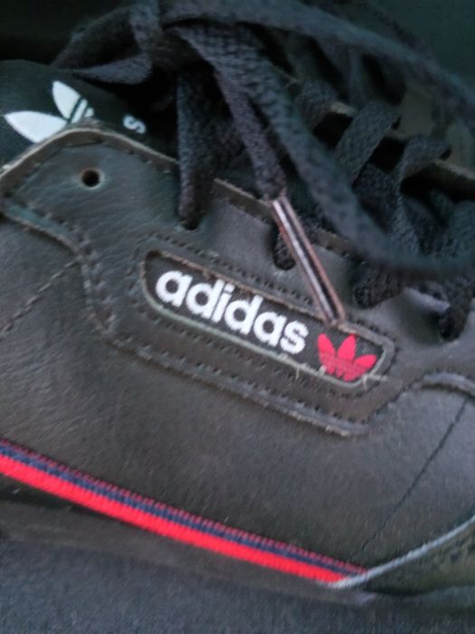 2 paresTênis Reebok e adidas de senhora