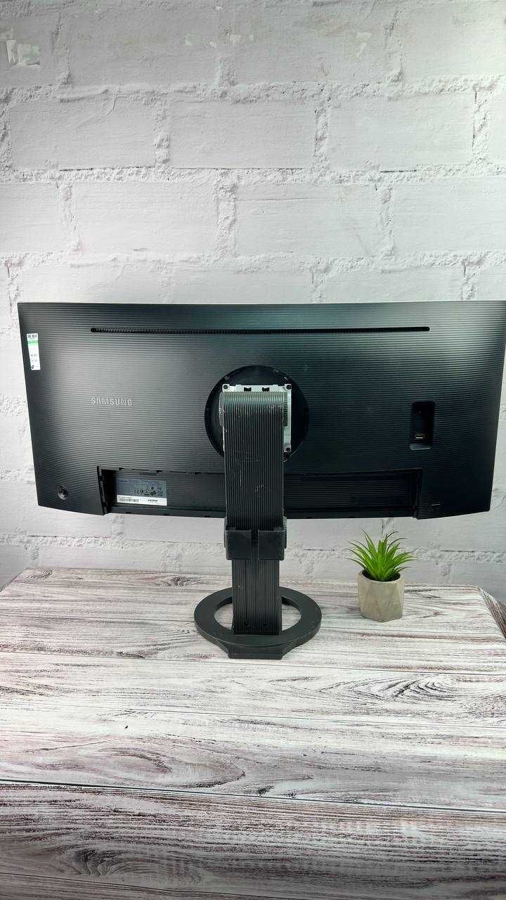 Монітор 34" Samsung Ultra WQHD Professional c34h890wju 3440x1440 21:9