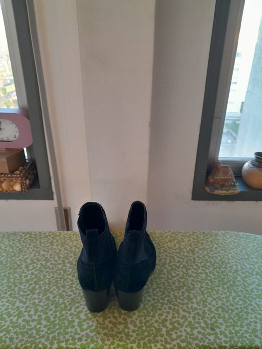 Vendo Botas de Senhora PARFOIS muito bonitas como novas