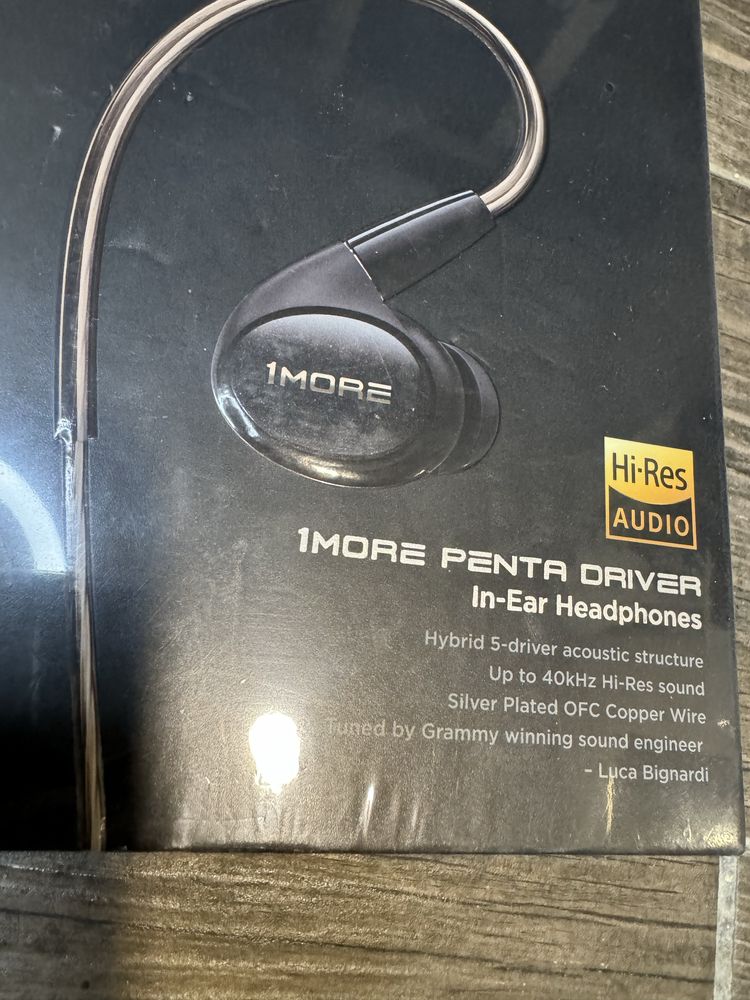 1More Penta Driver In-Ear Headphones P50 нові оригінал
