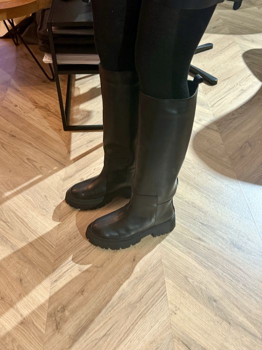 Нові жіночі зимові чоботи-труби