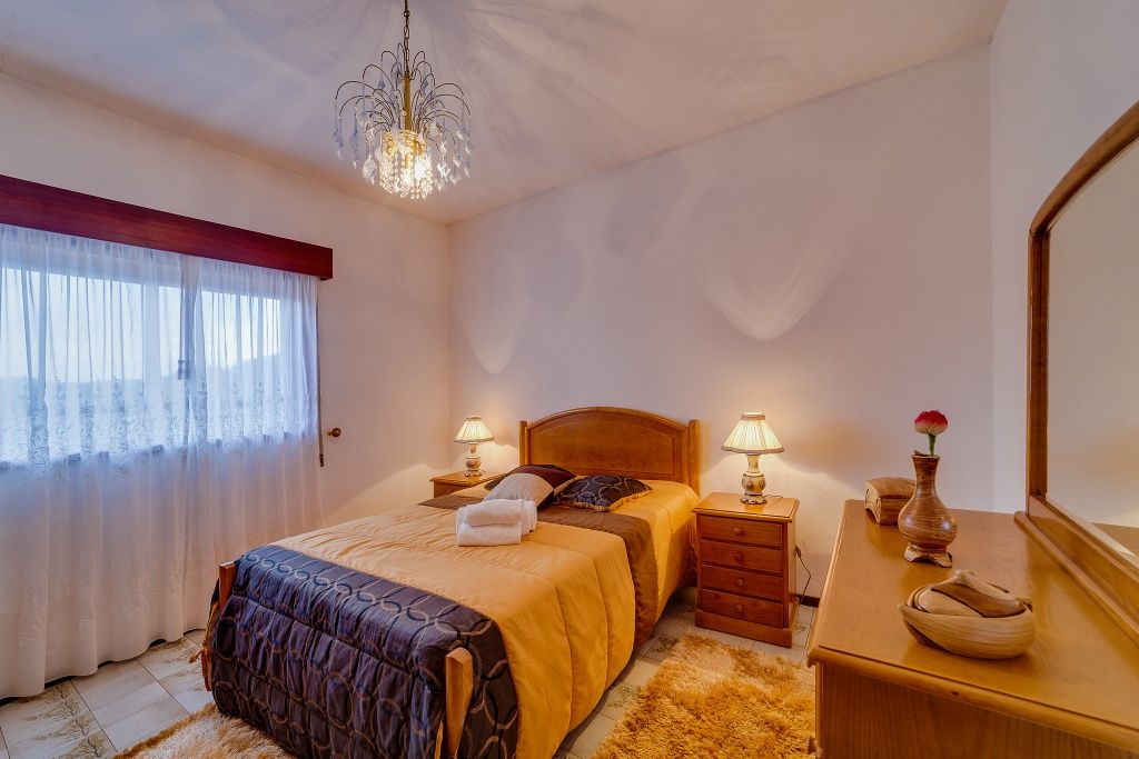 Alugo casa para férias no Douro