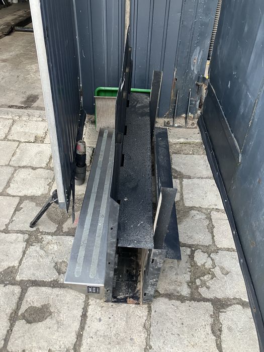 Nissan murano zabudowa siedzeń