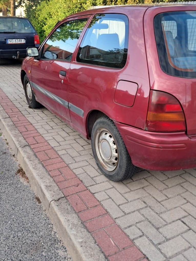 Toyota starlet ..