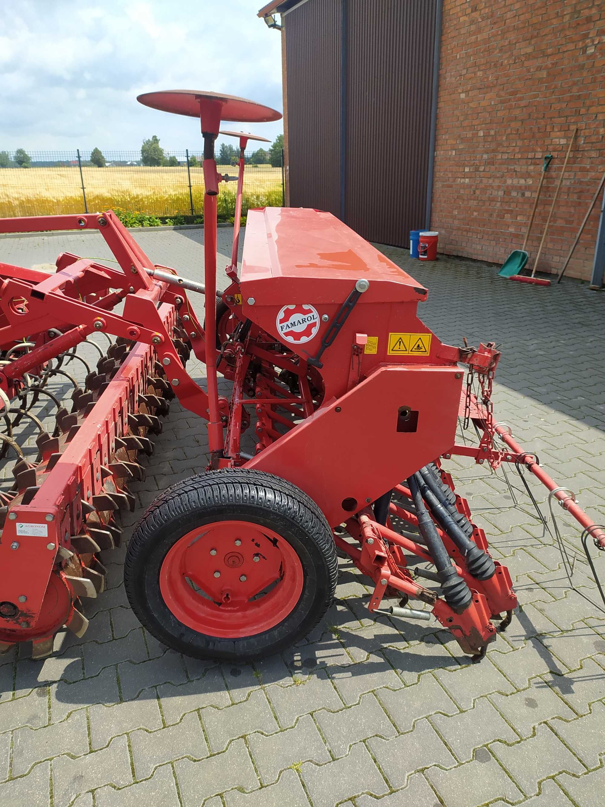 Agregat uprawowo siewny Famarol