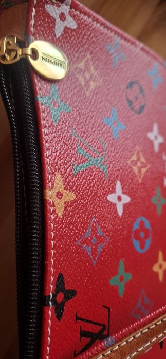 Mała torebka ozdobna