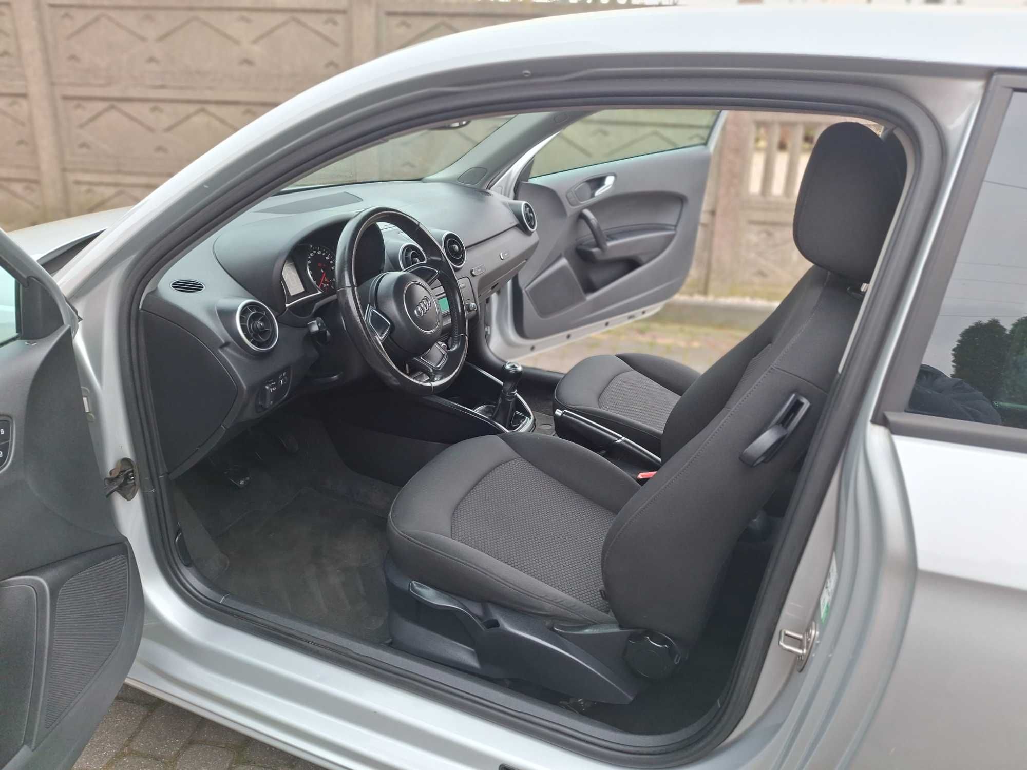 Śliczne Audi A1   1.6 TDI