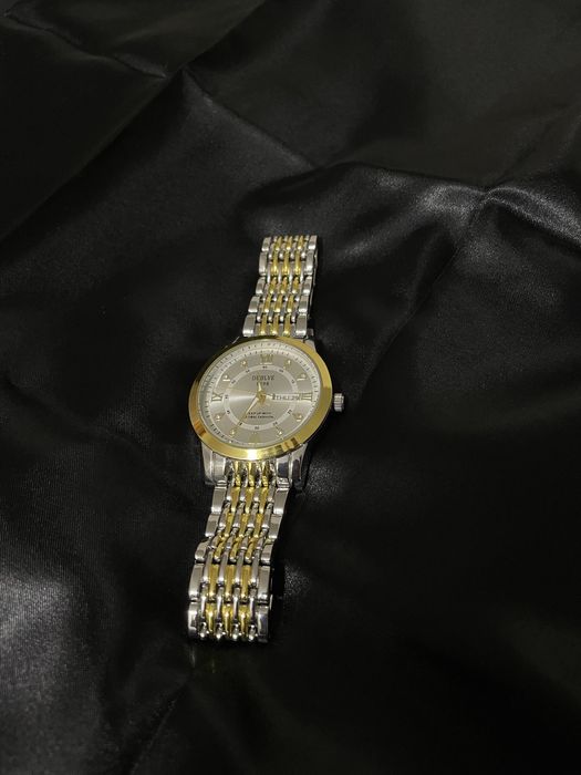 Годинник DEBLVE