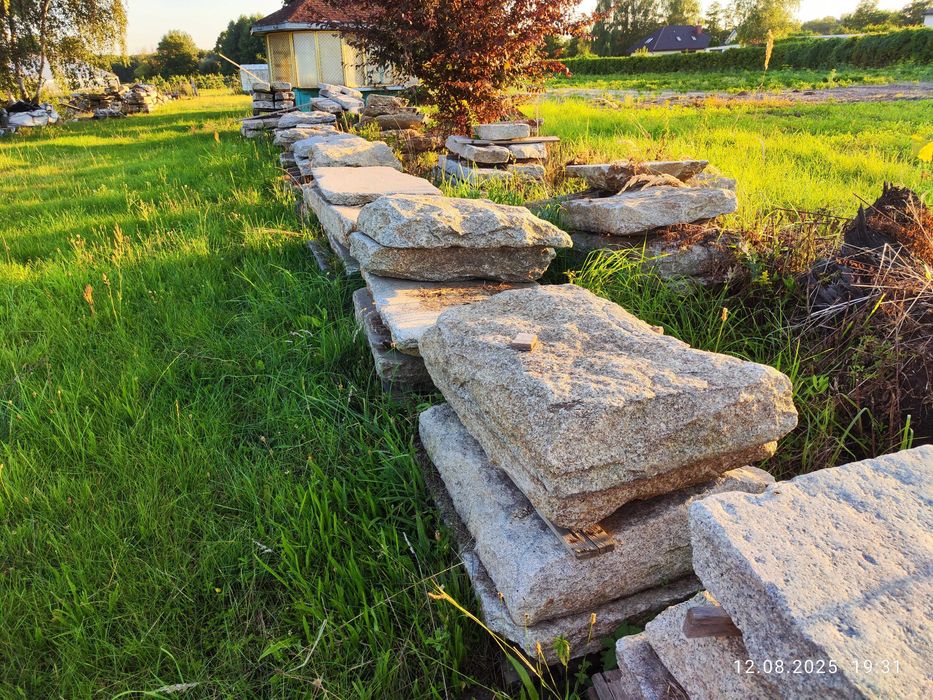 Płyty granitowe chodnikowe stare z rozbiórki przedwojenne, na ścieżki