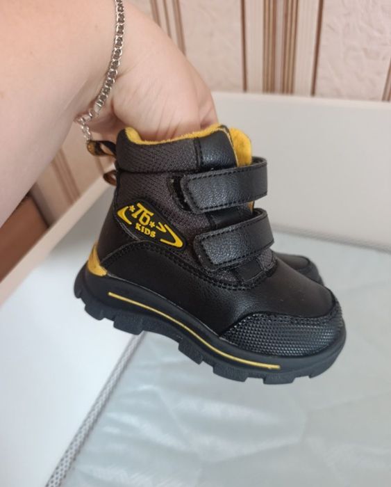 Зимові чобітки на хлопчика