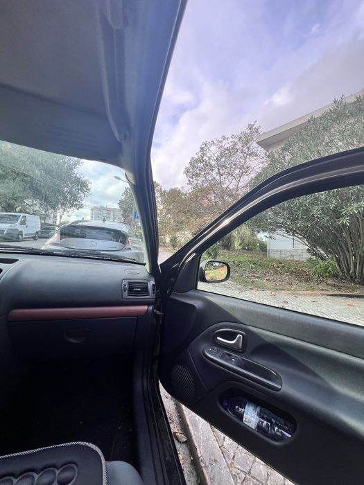 Carro Renault Clio S 1.2 (Negociável)