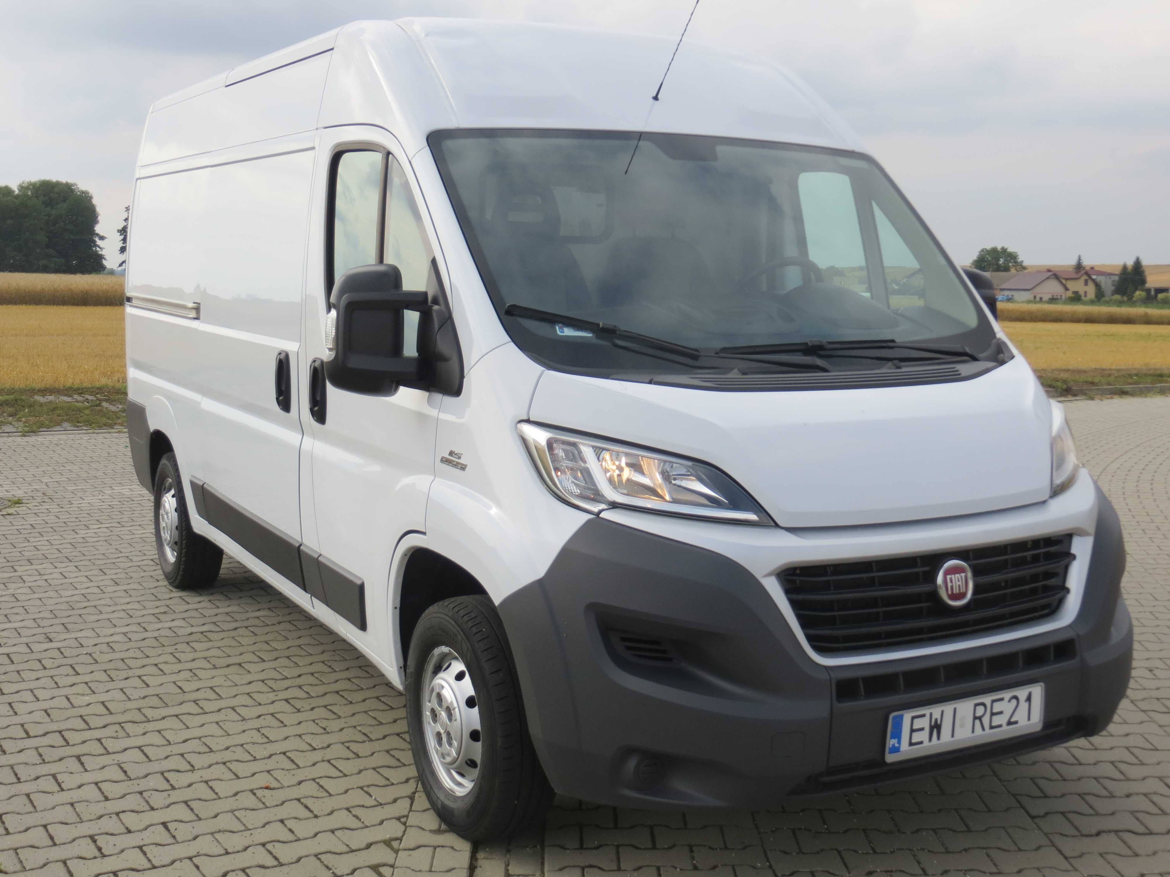 Wynajem busa dostawczego, dostawczaka, autolaweta, 5 7 9 osobowego