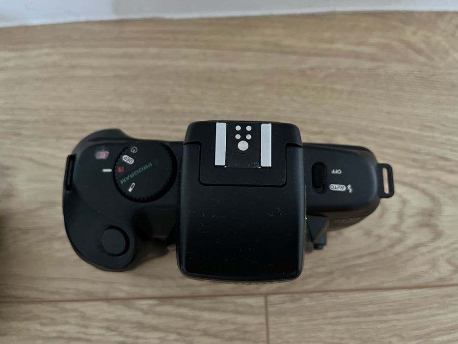 Aparat Canon z obiektywem