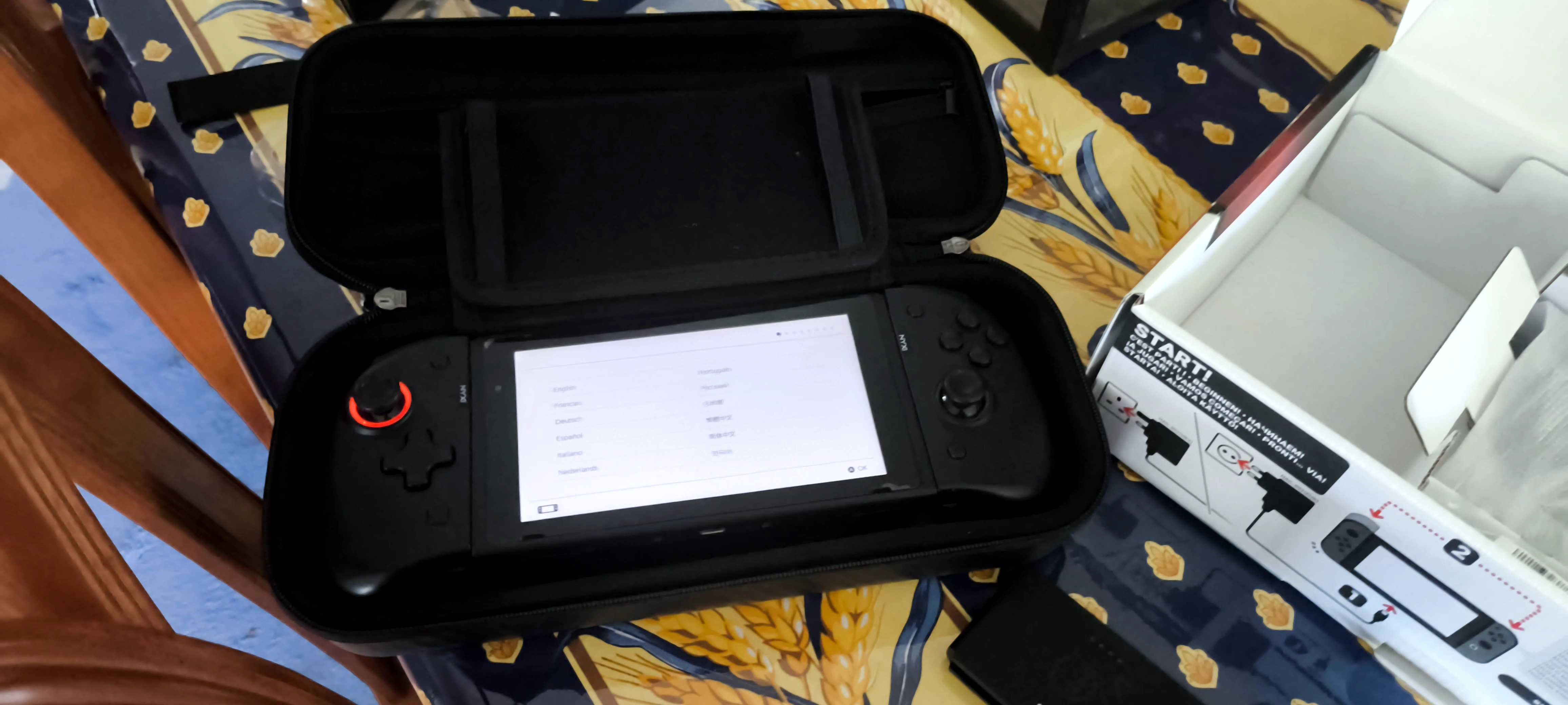 Nintendo switch v1 com joycon pro e mala de viagem nixy