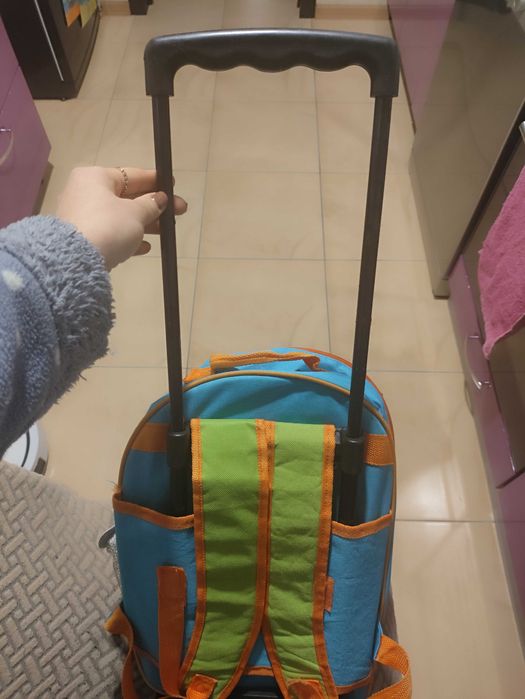 Чемодан дитячий на колесах skip hop