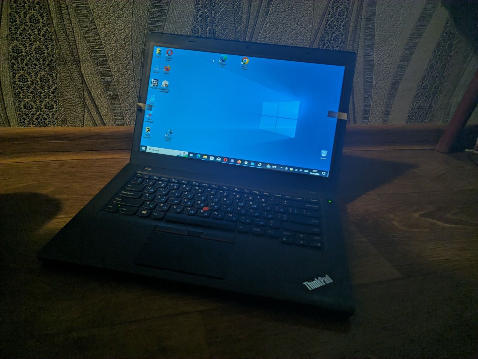 Lenovo ThinkPad T460s 14" Intel Core i5 6300U 2.4GHz / 8GB