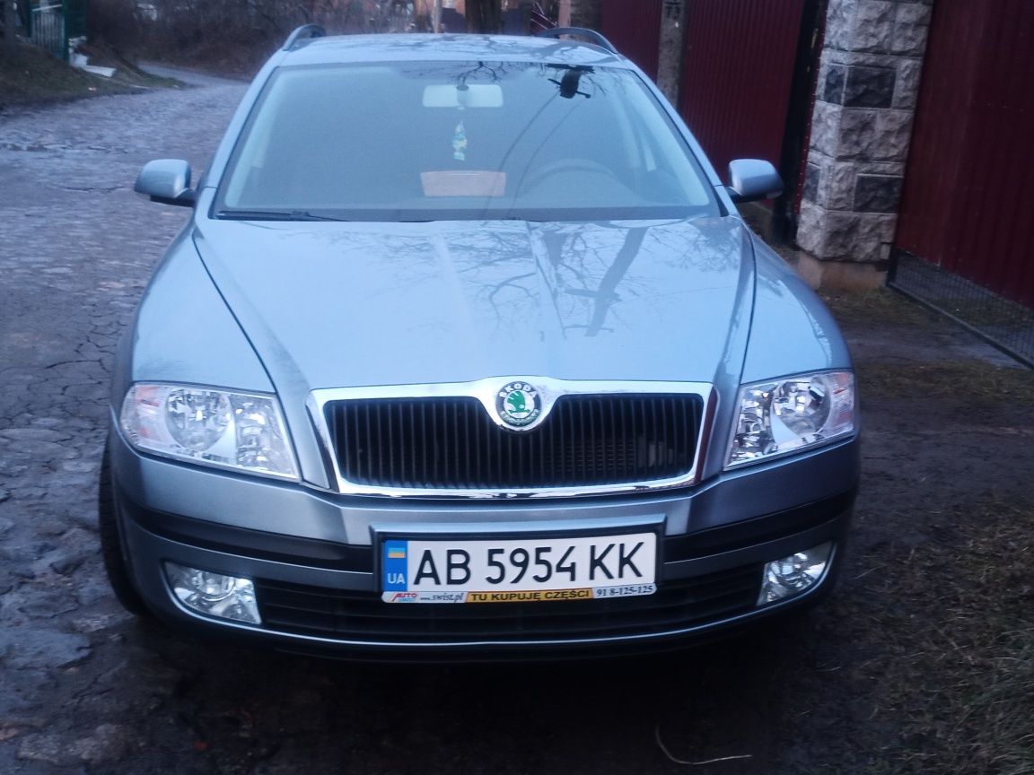 Шкода Škoda А5 Ambient 2 , універсал 2006р 1,6 MPA газ-бензин.