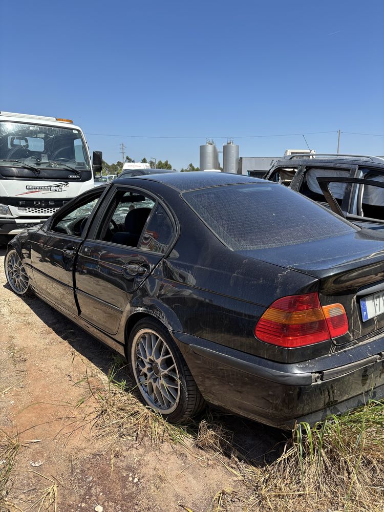 Vendo bmw e46 acidentado com documentos