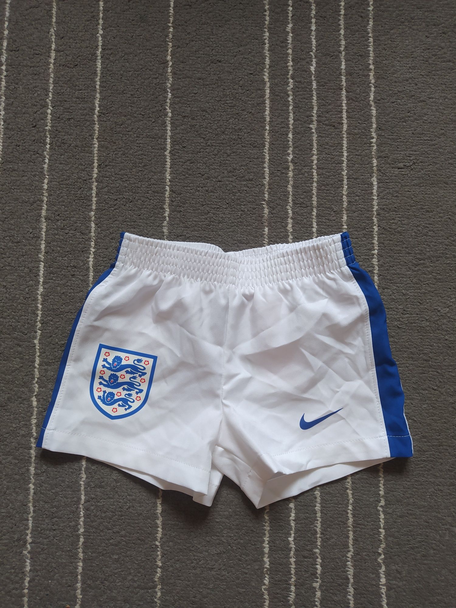 Krótkie spodenki szorty Nike nowe