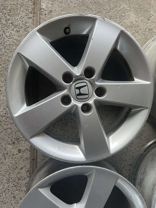 Продам диски Honda R16