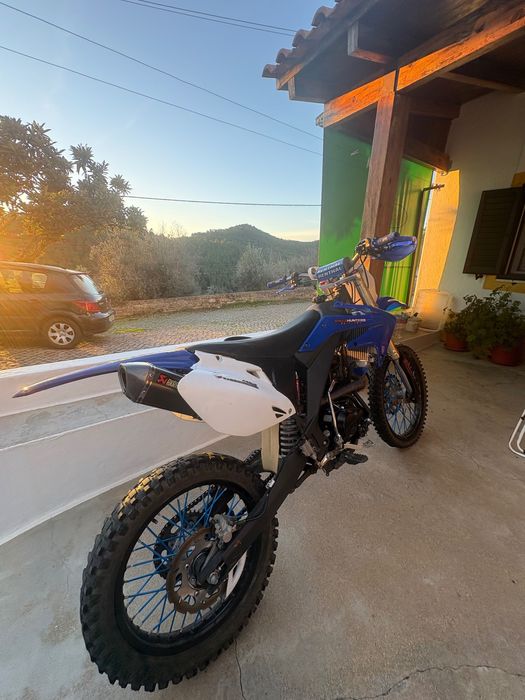 Mzk 250 (réplica yzf)