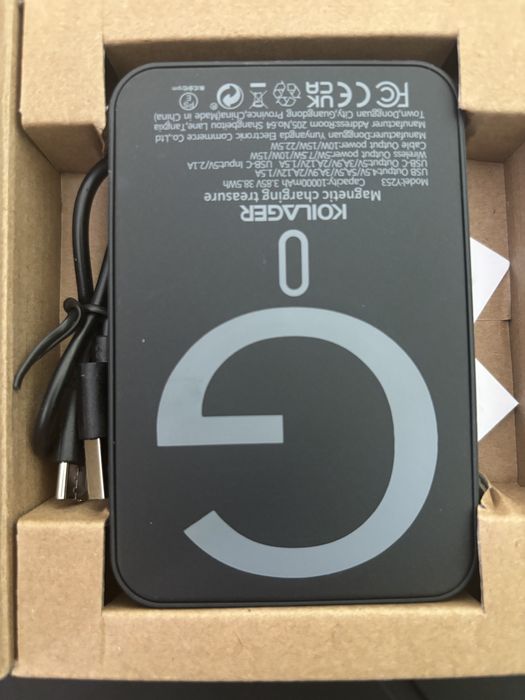Повербанк з бездротовою зарядкою