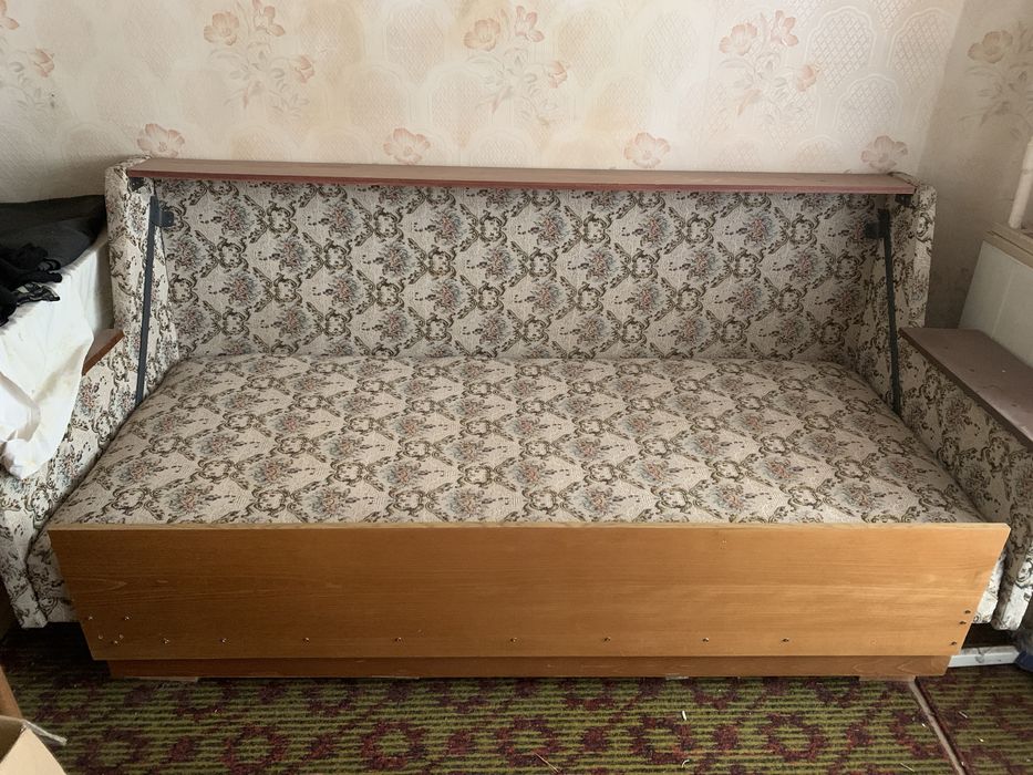 Продаю диван ,матрац, кровать ( полуторка ) Б/у  6000 гр