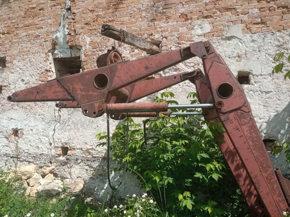 Продам навантажувач