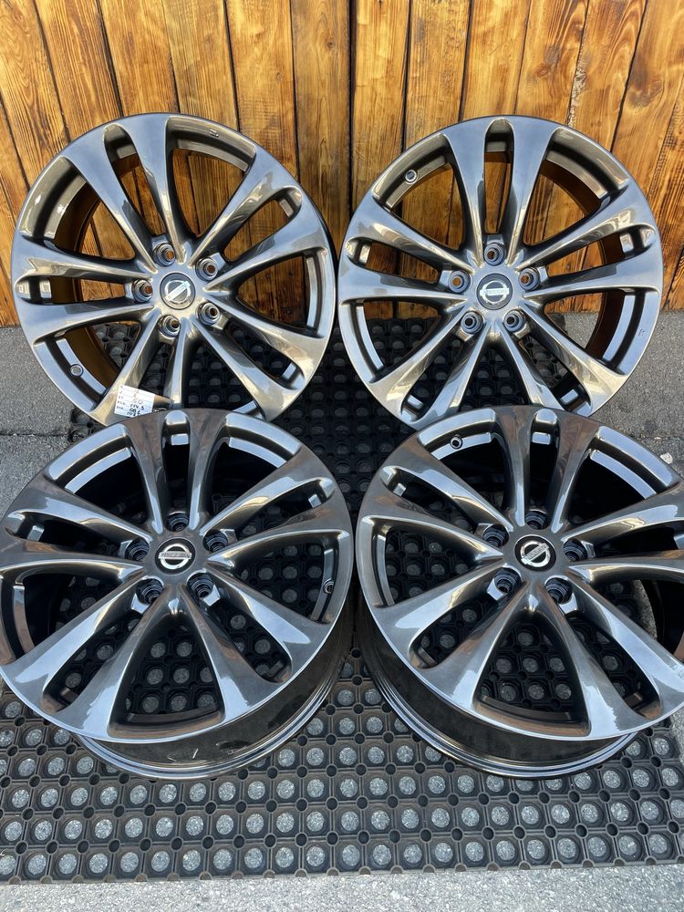 Диски 5/114.3 r18 Nissan оригінал