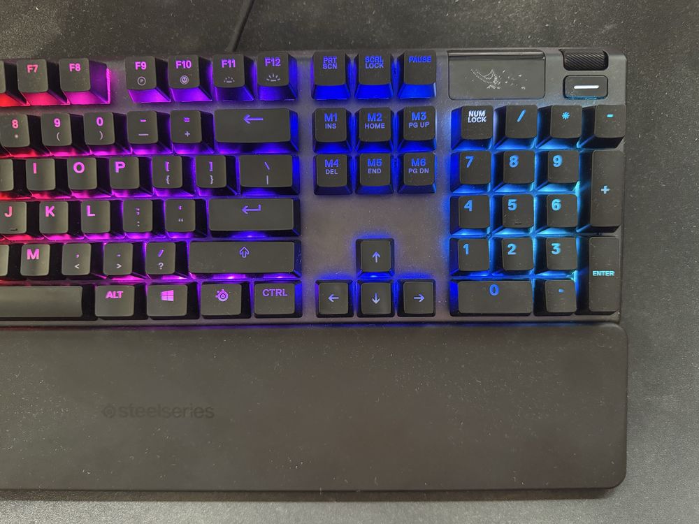 Steelseries Apex 5 klawiatura