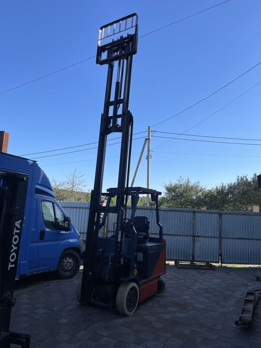 Електричний навантажувач Toyota 8FBCU20 36V 2015р