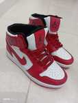 Buty Nike Air Jordan 1 High "Varsity Red" r. 39