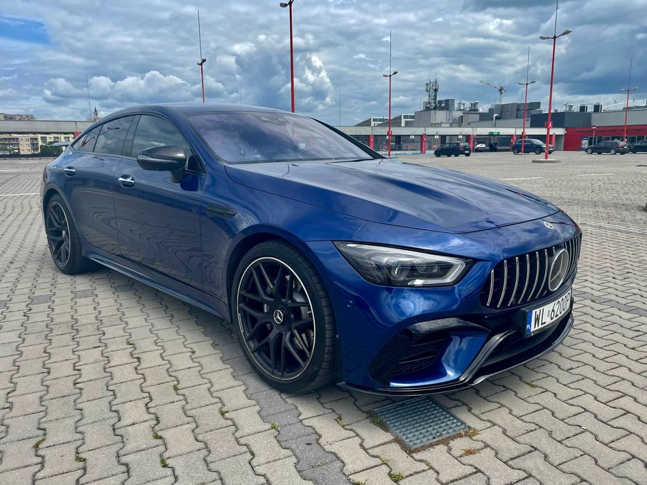 Mercedes- Benz AMG GT 43 Wynajem krótkoterminowy i długoterminowy.
