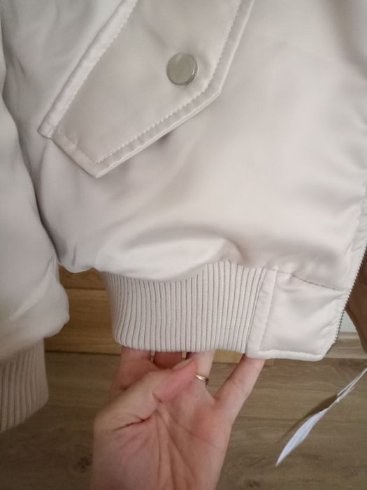 Kurtka bomberka dwustronna Sinsay