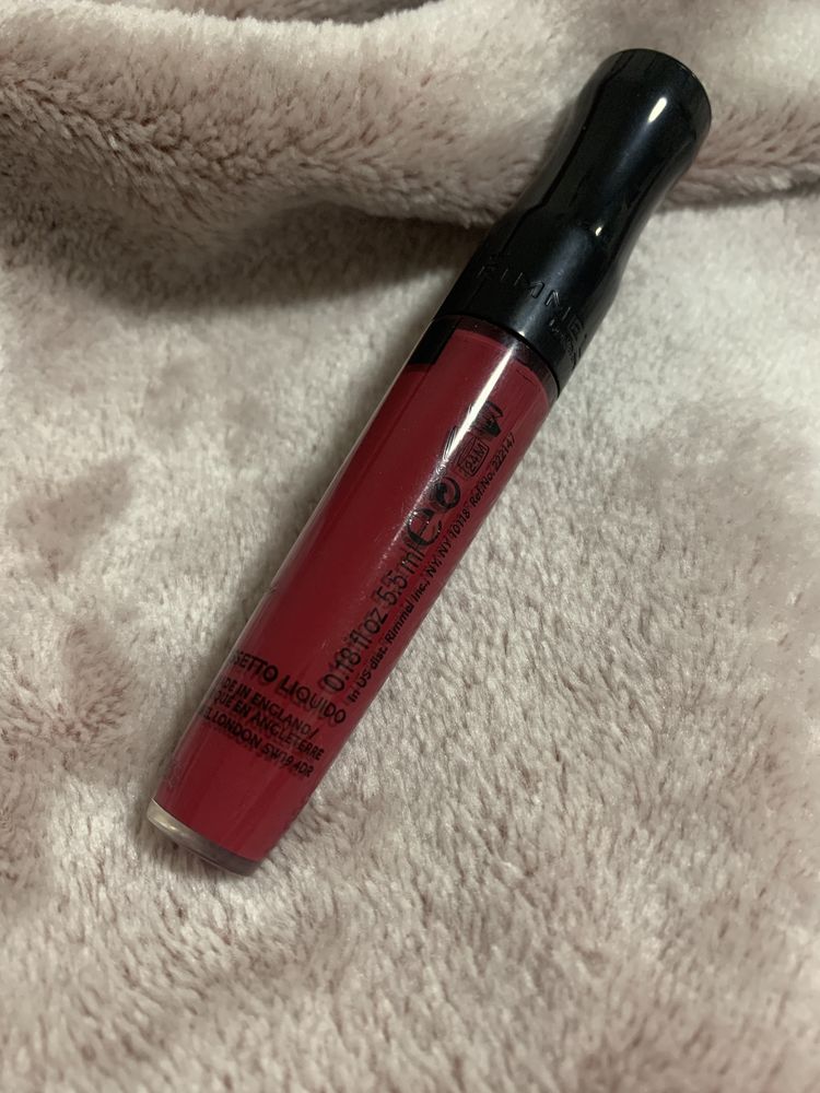 Жидкая помада Rimmel Stay satin