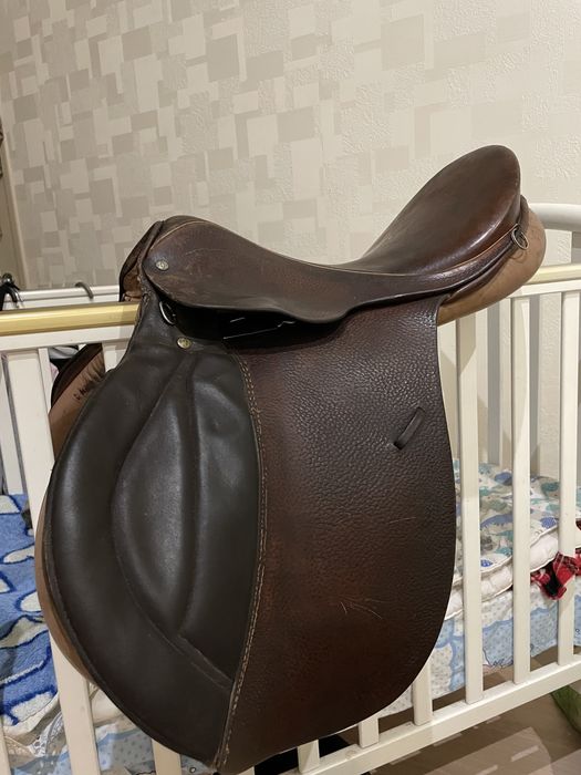 Немецкое седло для лошади