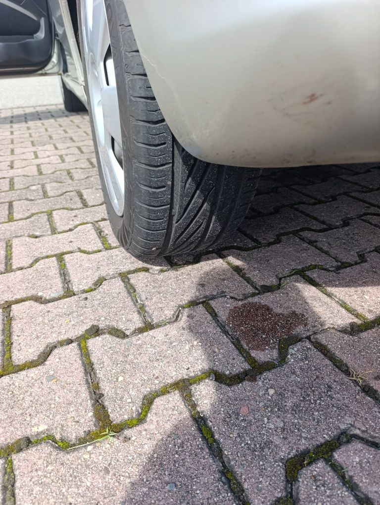 Sprzedam Toyotę Verso automatyczną 1.8 benzyna 7 miejsc