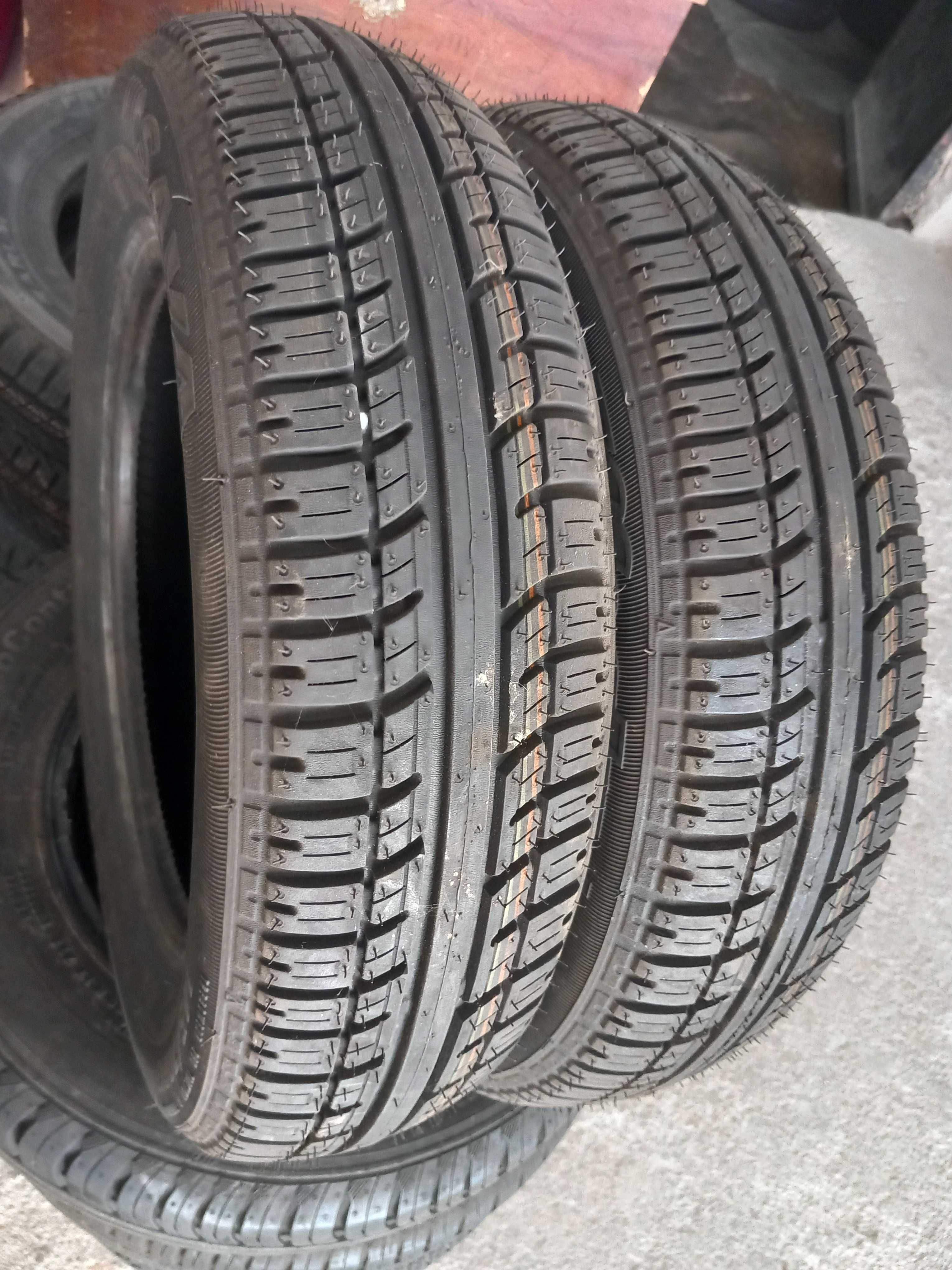 Pneus Novos 145/70R13