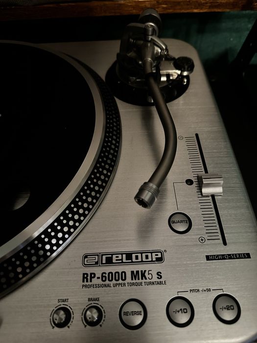Gramofon Reloop RP-6000 MK5 s