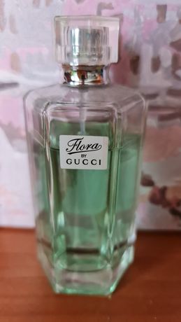 Flora by Gucci 100 мл. Начат.