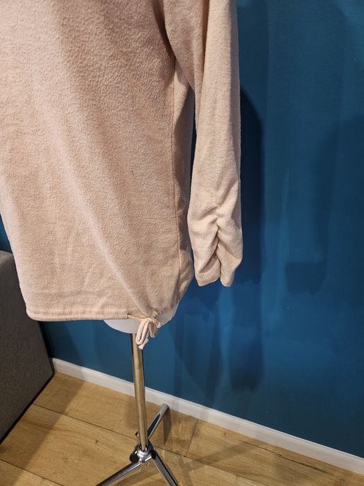 Sweter pudrowy róż marszczenie wiązanie l