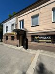 Продаж комерційного приміщення в центрі Кропивницького (фасадний вхід)